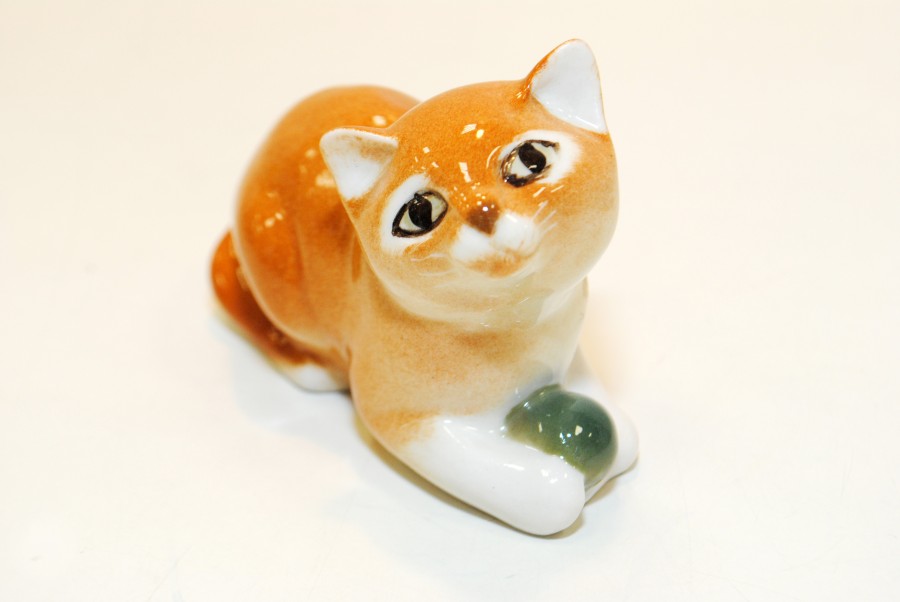 Скульптура "Котенок" 
