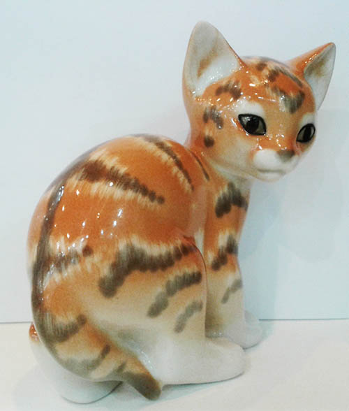 Скульптура "Кошка"