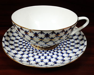 Чашка с блюдцем чайная Купольная "Кобальтовая сетка"