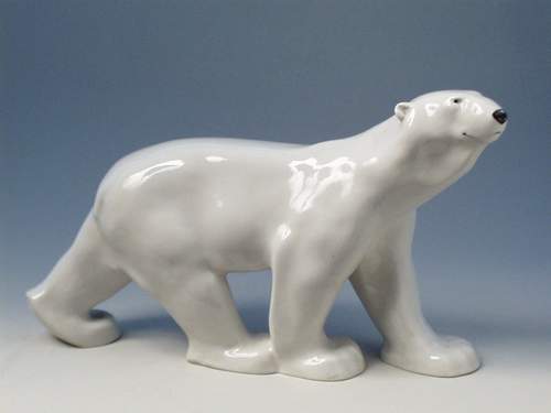 Скульптура "Медведь идущий"