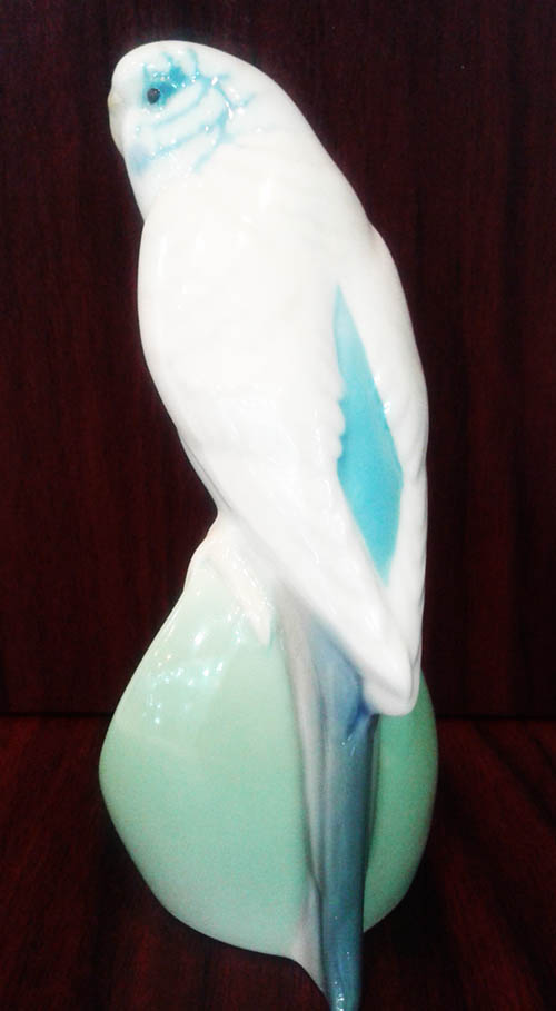 Скульптура "Волнистый попугайчик Гоша"