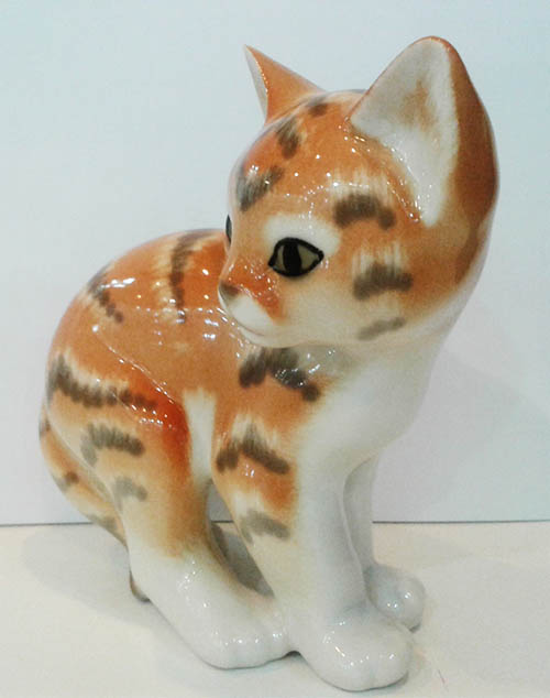 Скульптура "Кошка"