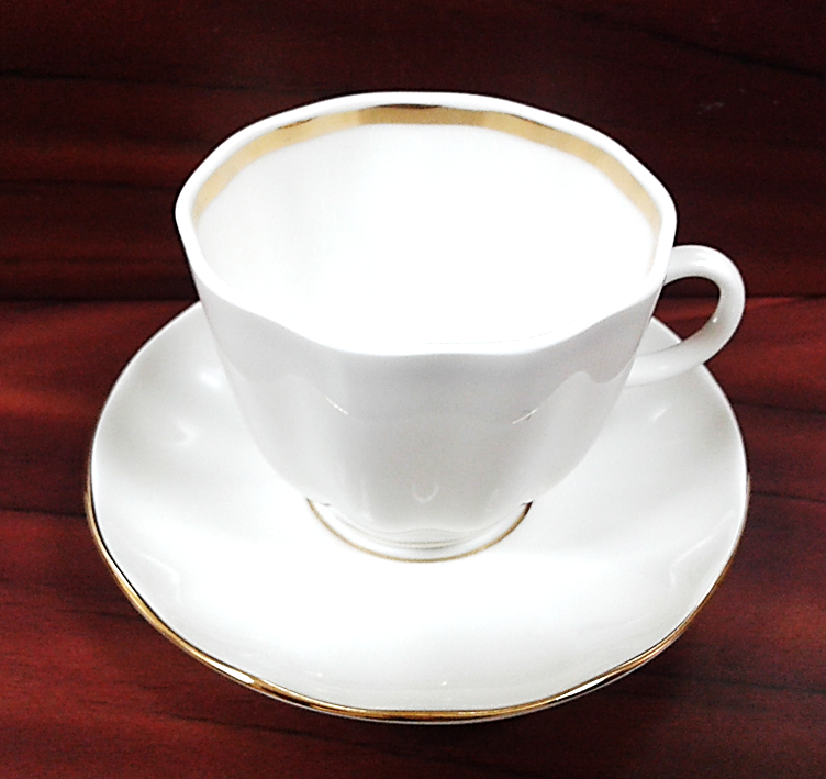 Чашка с блюдцем кофейная Тюльпан "Белоснежка"