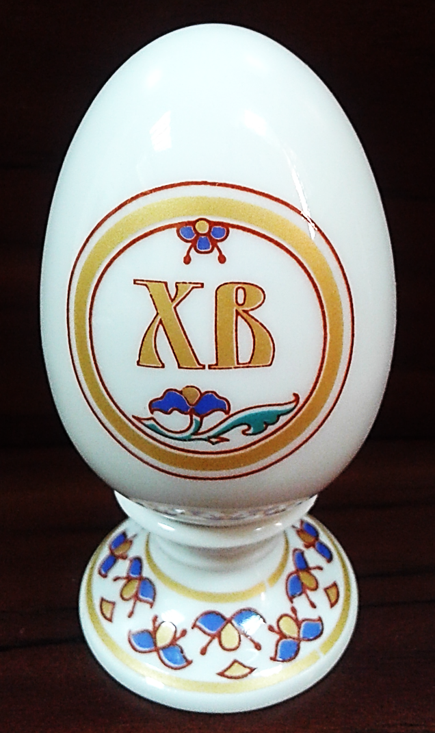Яйцо пасхальное на подставке Нева "Возрождение"