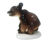 Скульптура "Медвежонок присевший"
