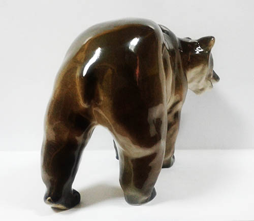 Скульптура "Медведица"