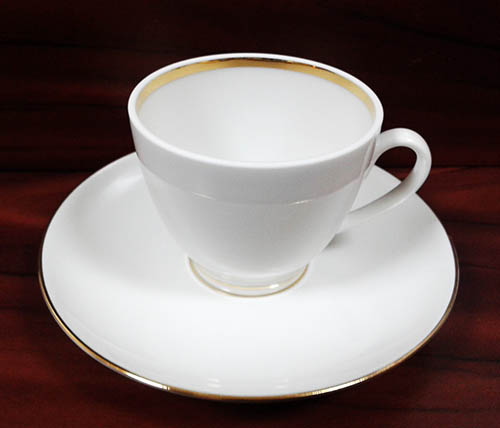 Чашка с блюдцем кофейная Весенняя "Белоснежка"